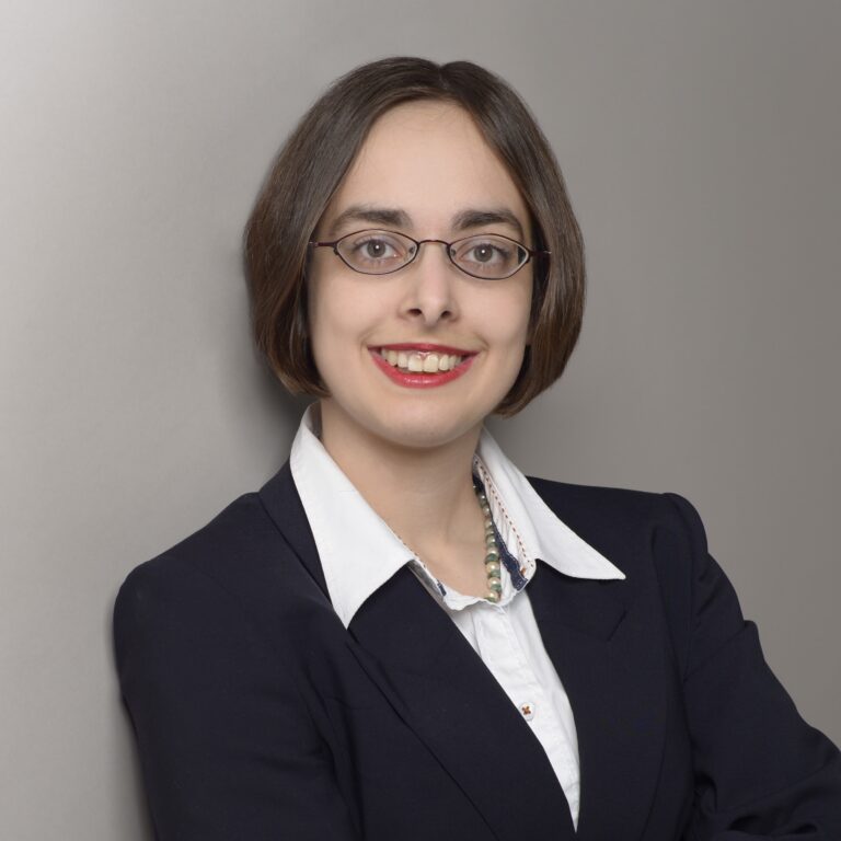 Upcoming Talk: Sarah Kriesch of Accenture on openSUSE Release Engineering – How to manage more than 14.000 software packages for multiple Linux distributions