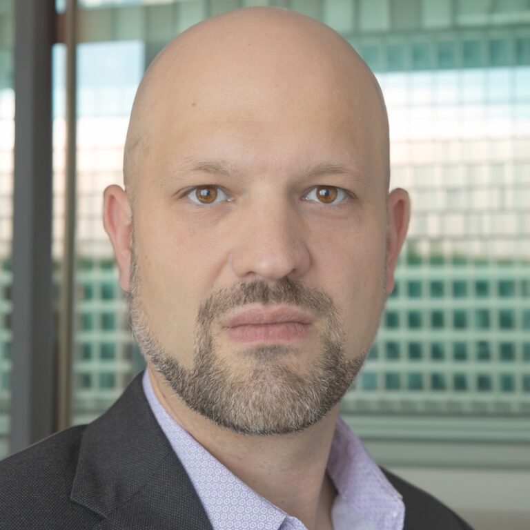 Industry Talk on Challenges to Corporate Agile by Oliver Rudolph of Robert Bosch